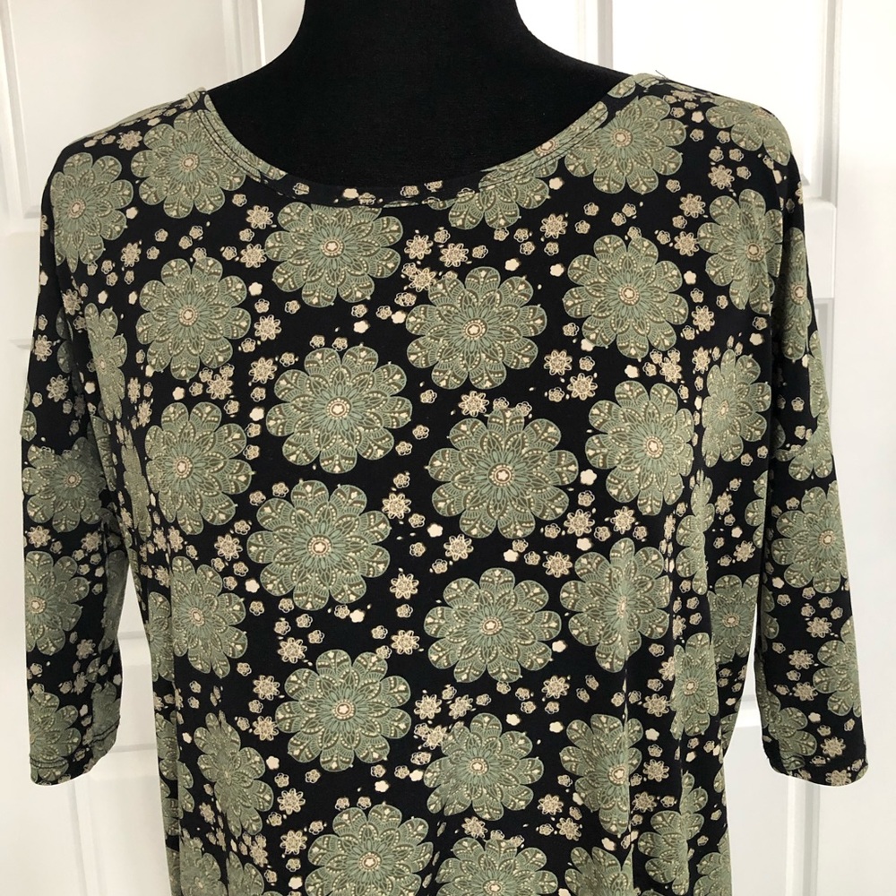 LuLaRoe Irma Top